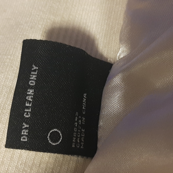 Faux fur. Vest . Blanc Noir XL - Picture 4 of 4